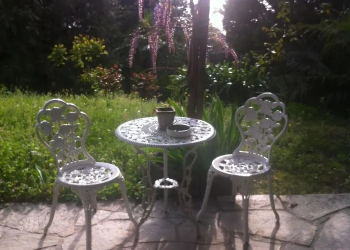 Le Ortensie -lago Di 3* リエルナ