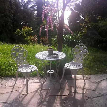 Couette-café Le Ortensie -lago Di 3*