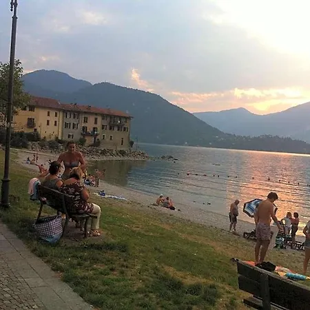 Couette-café Le Ortensie -lago Di 3*