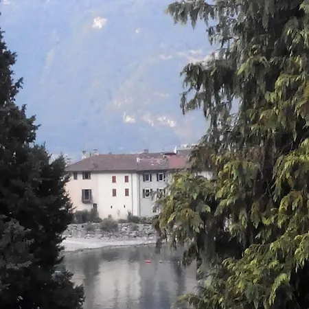 Le Ortensie -lago Di 3* リエルナ