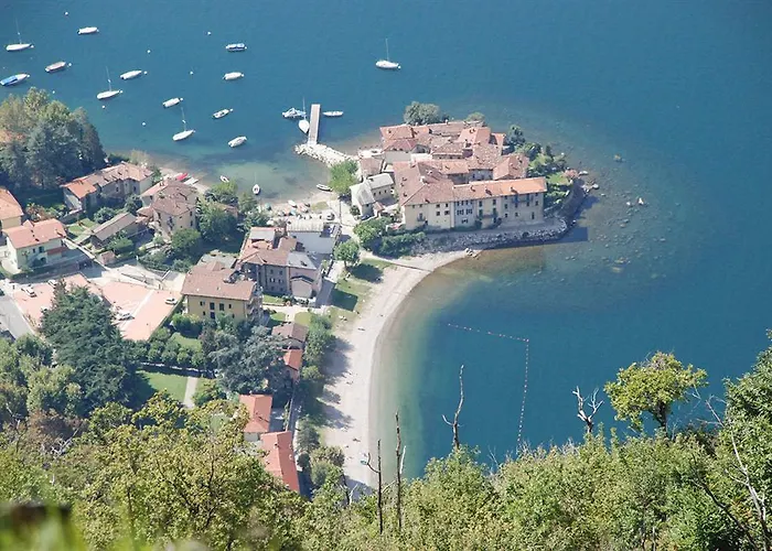 Le Ortensie -lago Di 3* Lierna