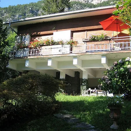 Bed and Breakfast Le Ortensie -lago Di 3*