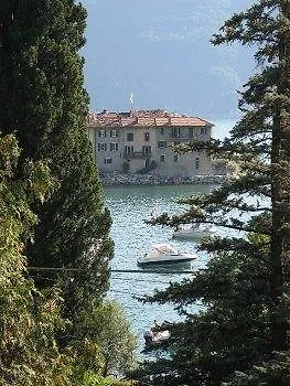Le Ortensie -lago Di Bed and Breakfast