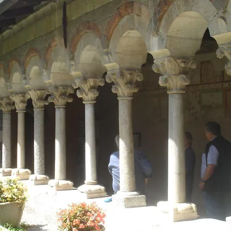 Le Ortensie -lago Di Bed and Breakfast