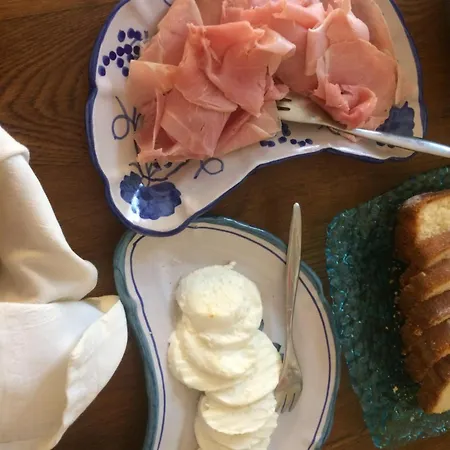 Le Ortensie -lago Di Bed & Breakfast Lierna