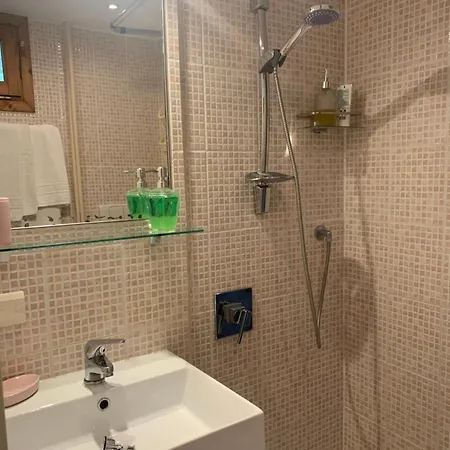 Le Ortensie -lago Di Bed & Breakfast Lierna