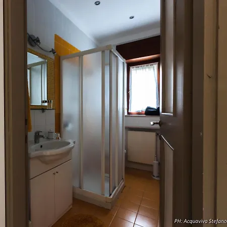 Le Ortensie -lago Di Lierna